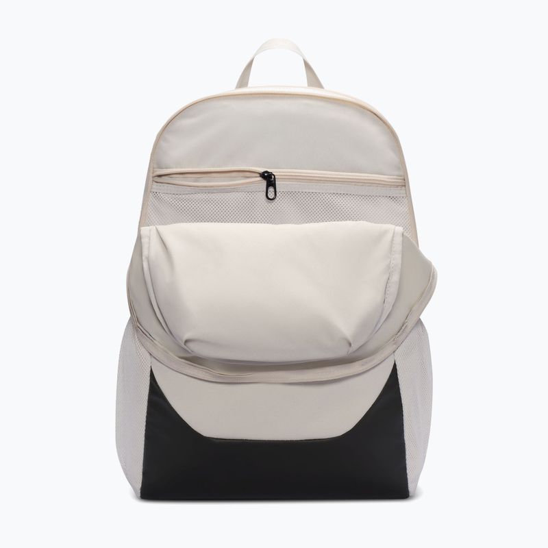 Batoh Nike Brasilia 24 l light bone/black/black 4