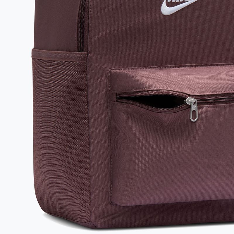 Mestský batoh Nike Heritage 23 l tattoo/white 5