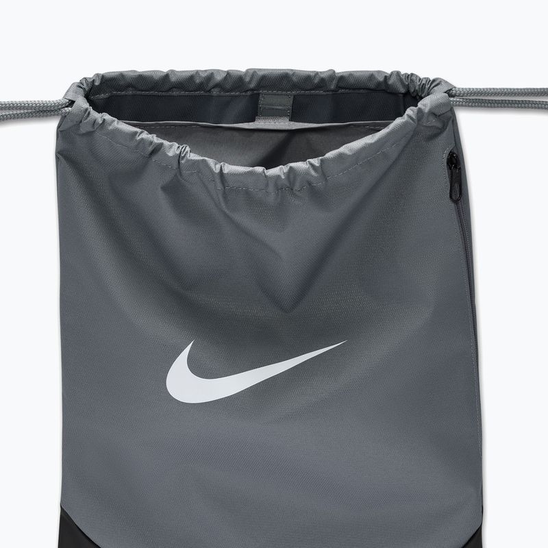 Vak Nike Brasilia 18 l smoke grey/black/white 3