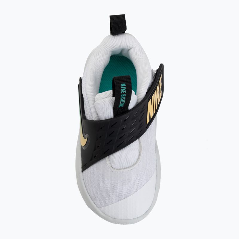 Detské topánky Nike Team Hustle D 12 white/black/clear emerald/topaz gold 5