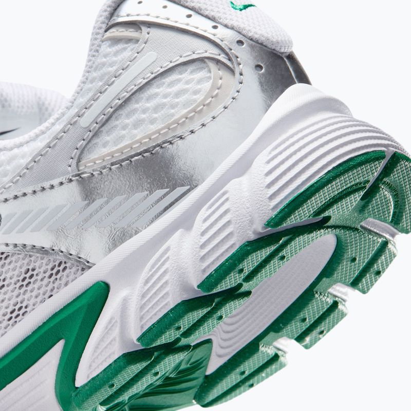 Topánky Nike V5 RNR whitevast grey/malachite 4