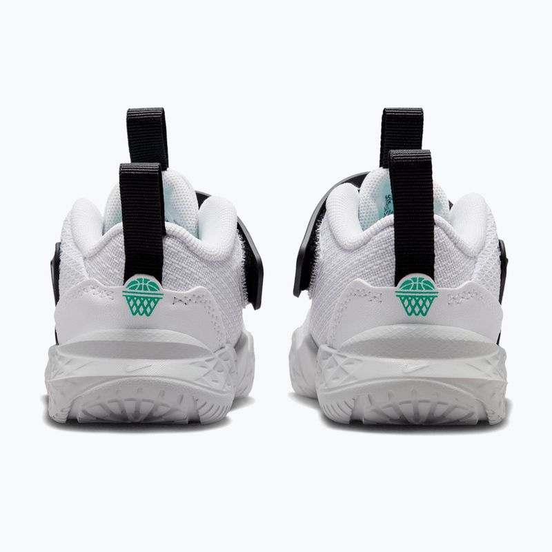 Detské topánky Nike Team Hustle D 12 white/black/clear emerald/topaz gold 4