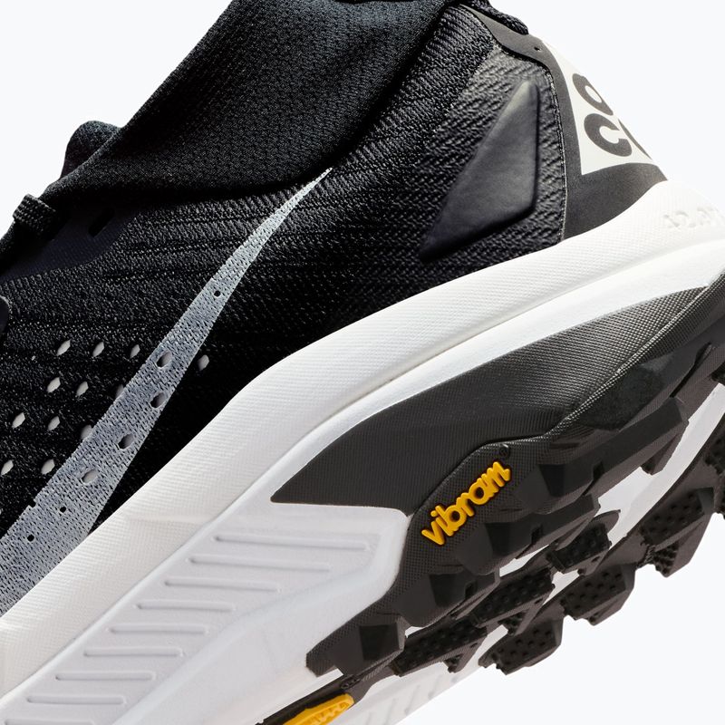 Dámske bežecké topánky Nike ACG Zegama black/safety orange/summit white 4