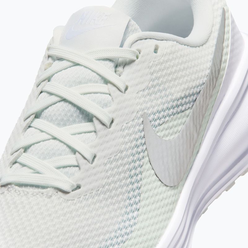 Dámske bežecké topánky Nike Revolution 8 off white/barely green/metallic silver 4