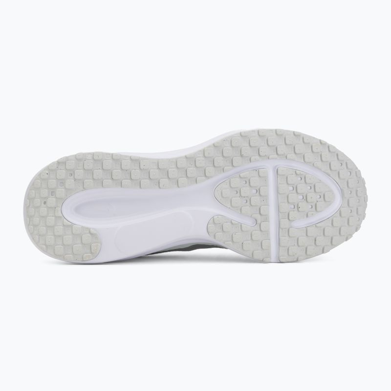 Dámske bežecké topánky Nike Revolution 8 off white/barely green/metallic silver 4