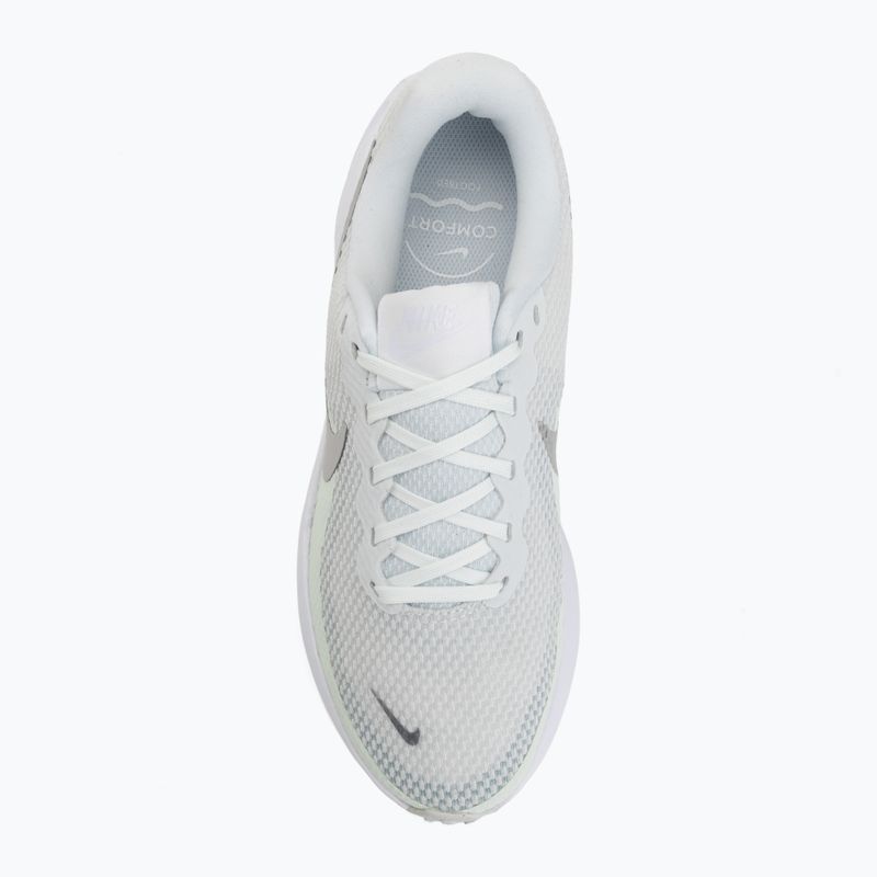 Dámske bežecké topánky Nike Revolution 8 off white/barely green/metallic silver 5