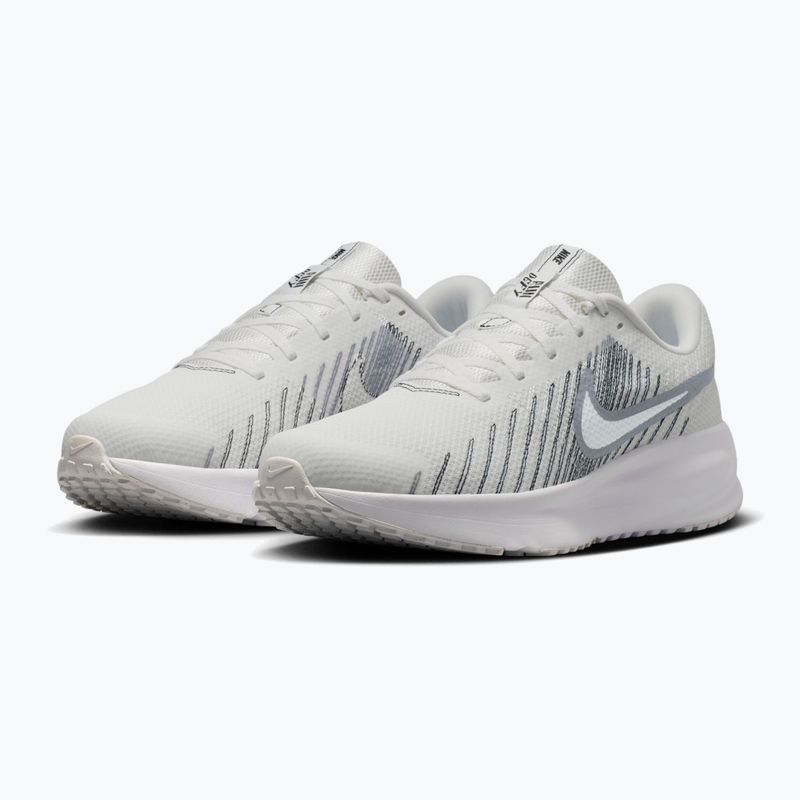 Pánske bežecké topánky Nike Run Defy summit white/white/black/metallic silver 3