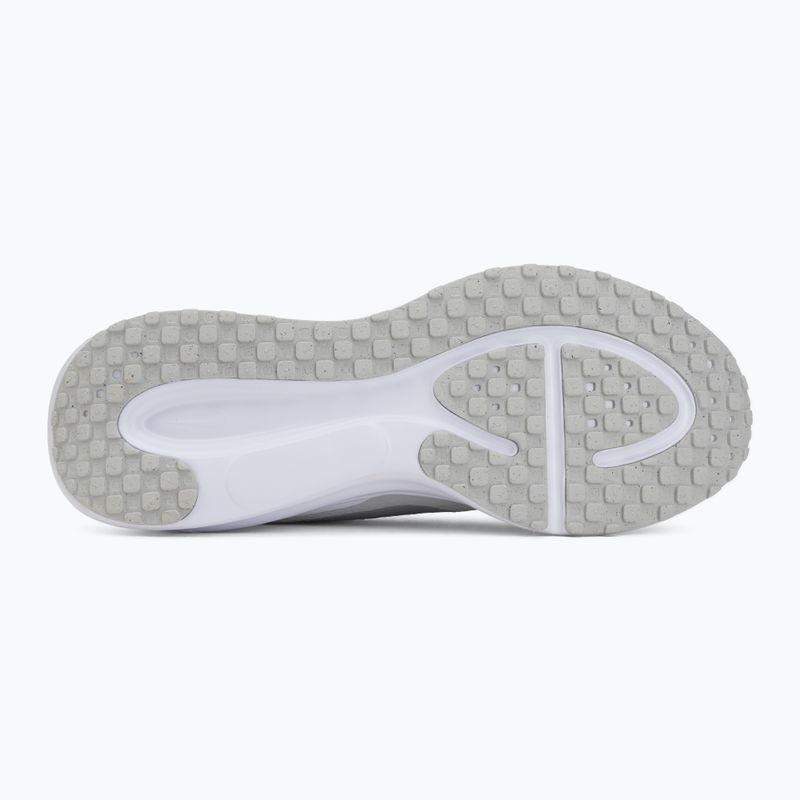 Pánske bežecké topánky Nike Revolution 8 summit white/white/metallic silver 4
