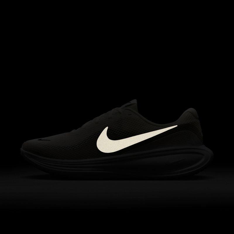 Pánske bežecké topánky Nike Revolution 8 summit white/white/metallic silver 3