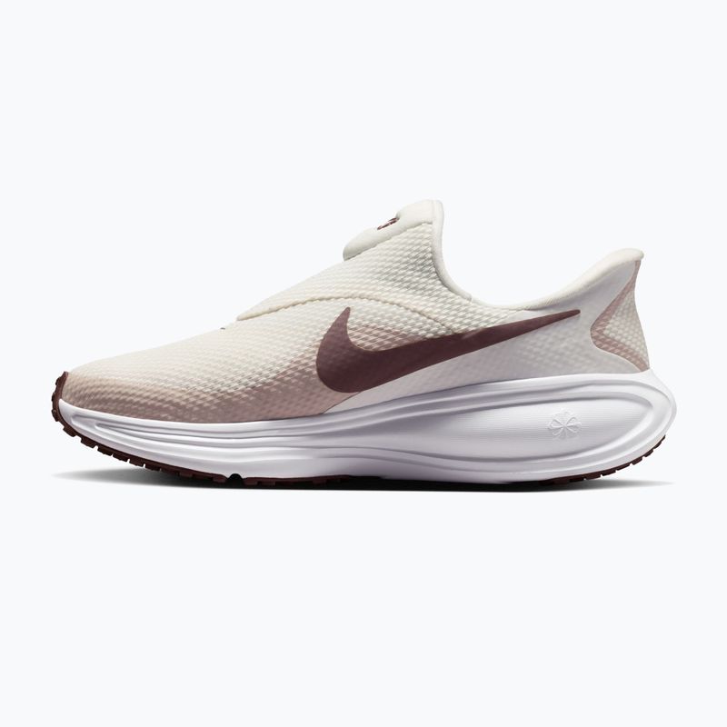 Dámske bežecké topánky Nike Revolution 8 EasyOn phantom/white/silt red/tattoo 2