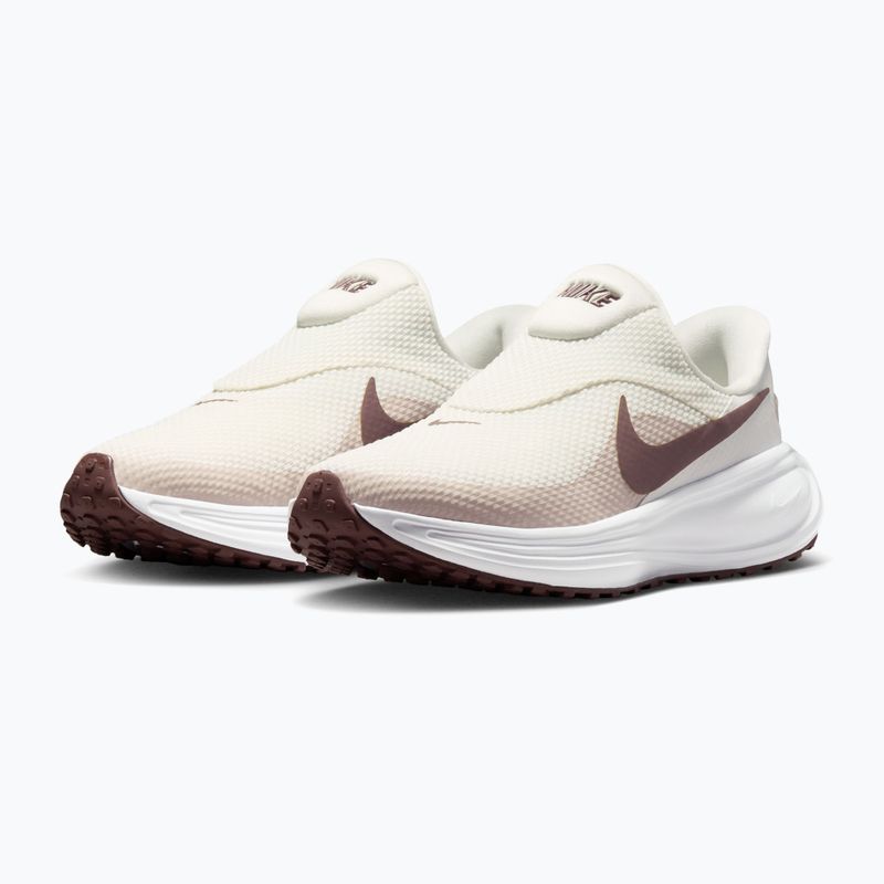 Dámske bežecké topánky Nike Revolution 8 EasyOn phantom/white/silt red/tattoo 3
