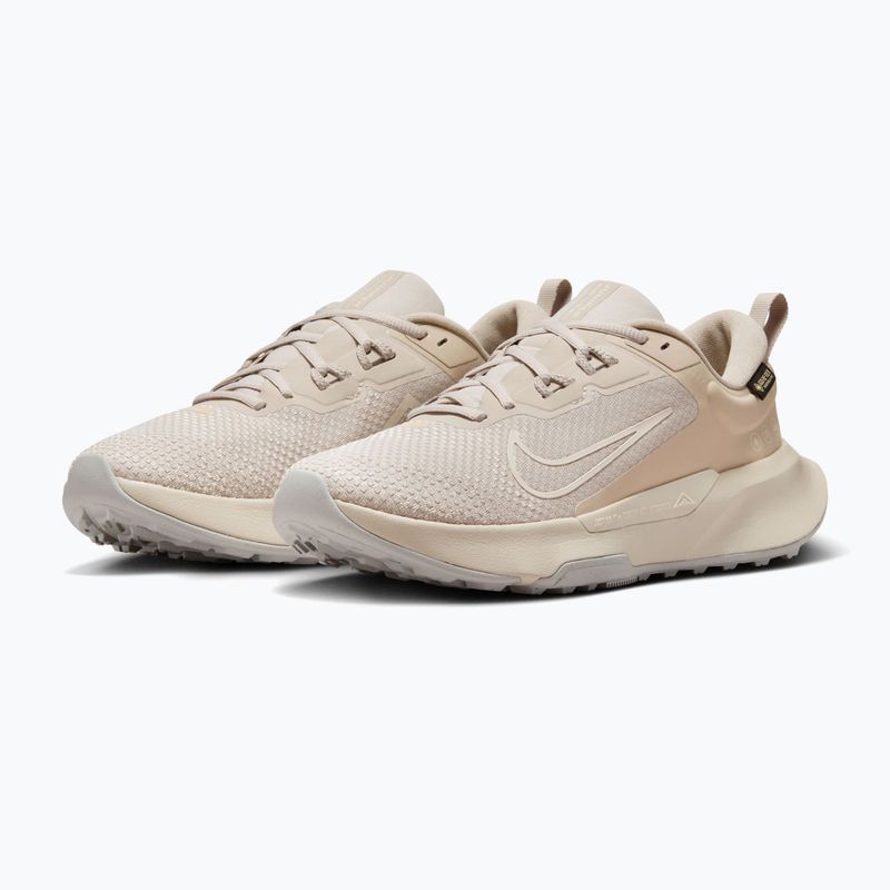 Dámske bežecké topánky Nike Juniper Trail 2 GORE-TEX cream Ii/light orewood brown 3