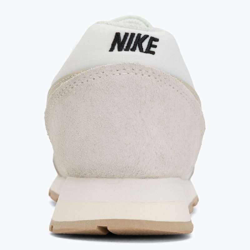 Dámske topánky Nike MD Runner 2 SE coconut milk/black/linen/sail 6
