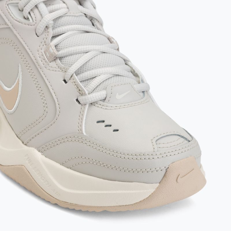 Pánske tréningové topánky Nike Air Monarch IV light bone/spruce aura/sanddrift 7