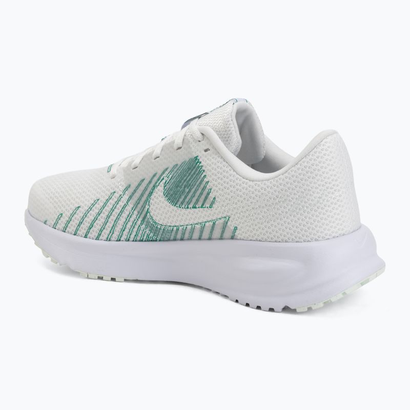 Dámske bežecké topánky Nike Run Defy summit white/white/metallic silver 3