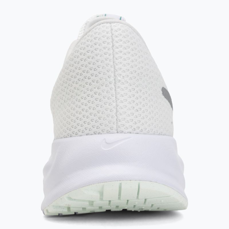 Dámske bežecké topánky Nike Run Defy summit white/white/metallic silver 6