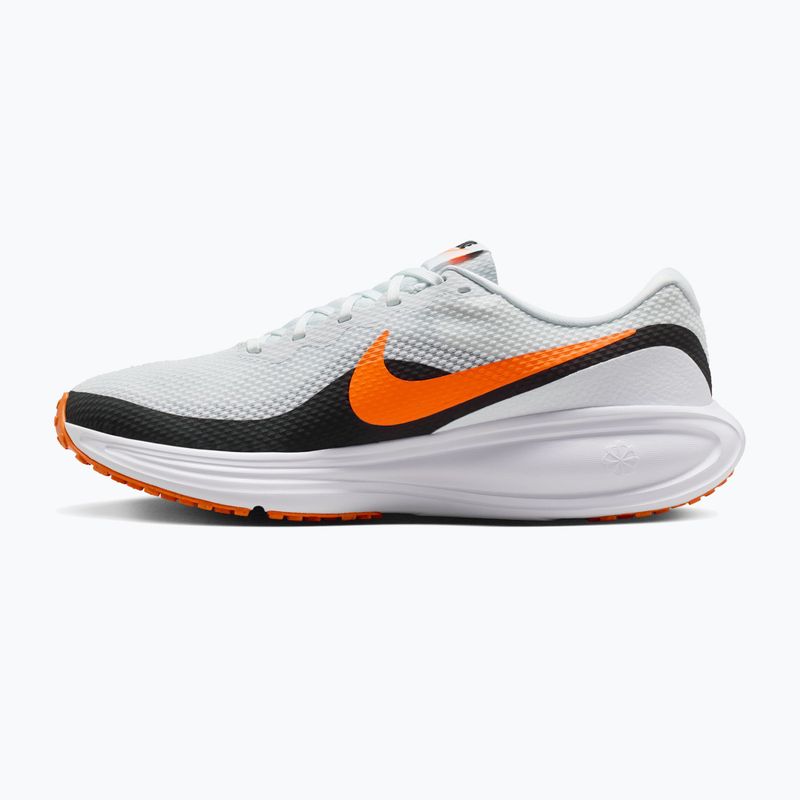 Pánska bežecká obuv Nike Revolution 8 off white/white/black/total orange 2