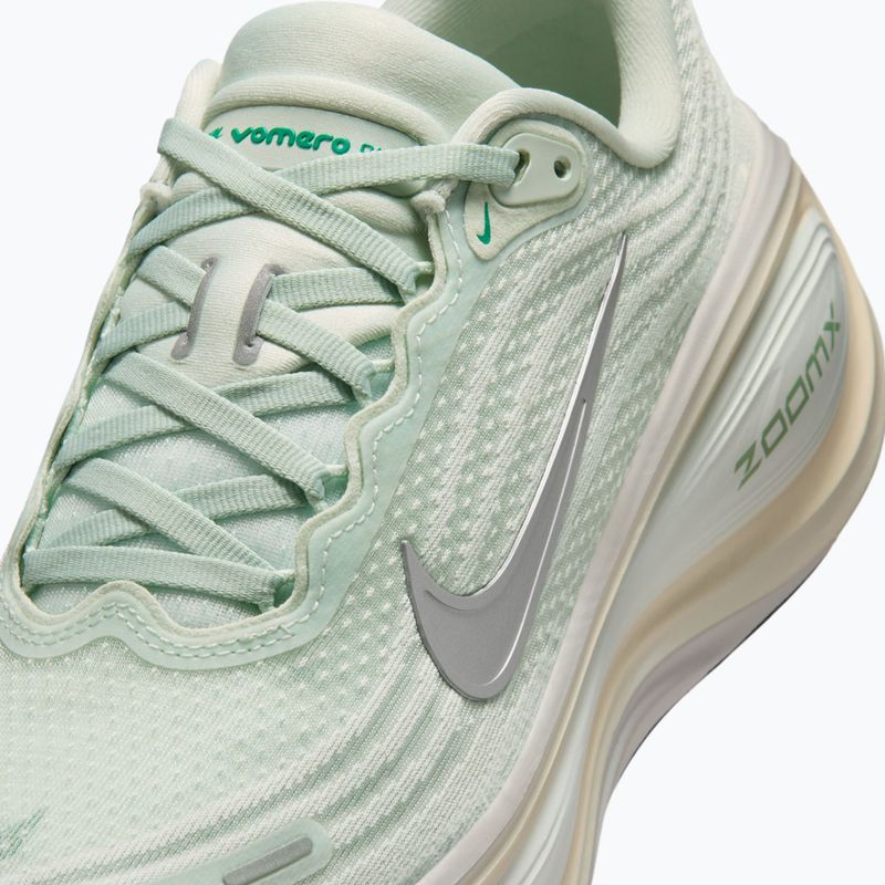 Dámske bežecké topánky Nike Vomero Plus light silver/metallic silver 3