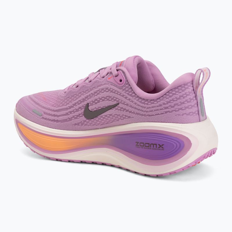 Dámske bežecké topánky Nike Vomero Plus light magenta/pink foam/bright violet/black 3