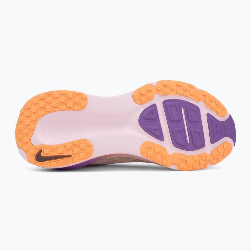 Dámske bežecké topánky Nike Vomero 18 chalk/pink foam/bright violet/tattoo 4