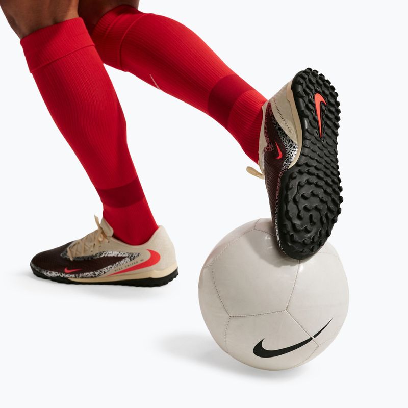 Pánske kopačky Nike United Phantom 6 Low Academy TF burgundy crush/fossil/university red 4