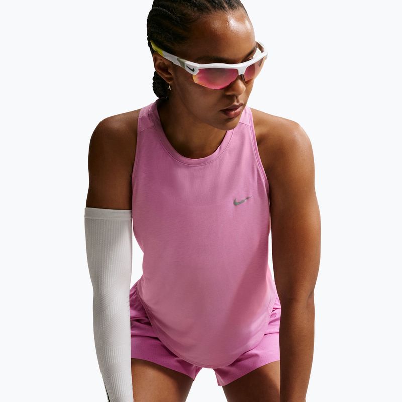 Dámske bežecké tričko Nike Swift Breathe Dri-Fit light magenta/photon dust 6