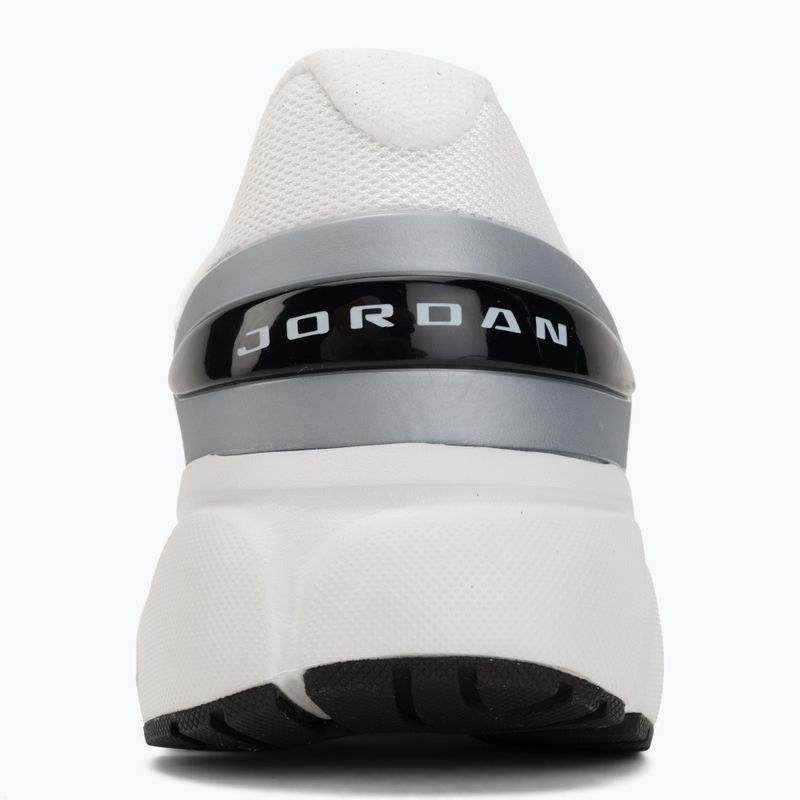 Dámske topánky Jordan Trunner Flow summit white/metallic silver/black 6