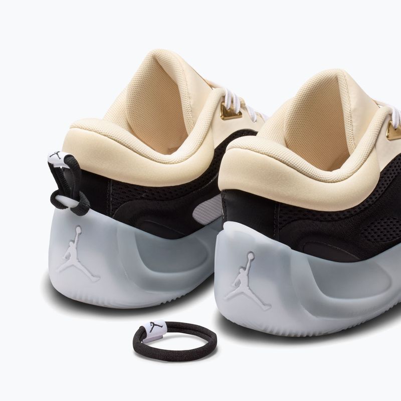 Dámske basketbalové topánky Nike Jordan Heir Series 2 Precious Medal pearl white/black/metallic gold/white 3