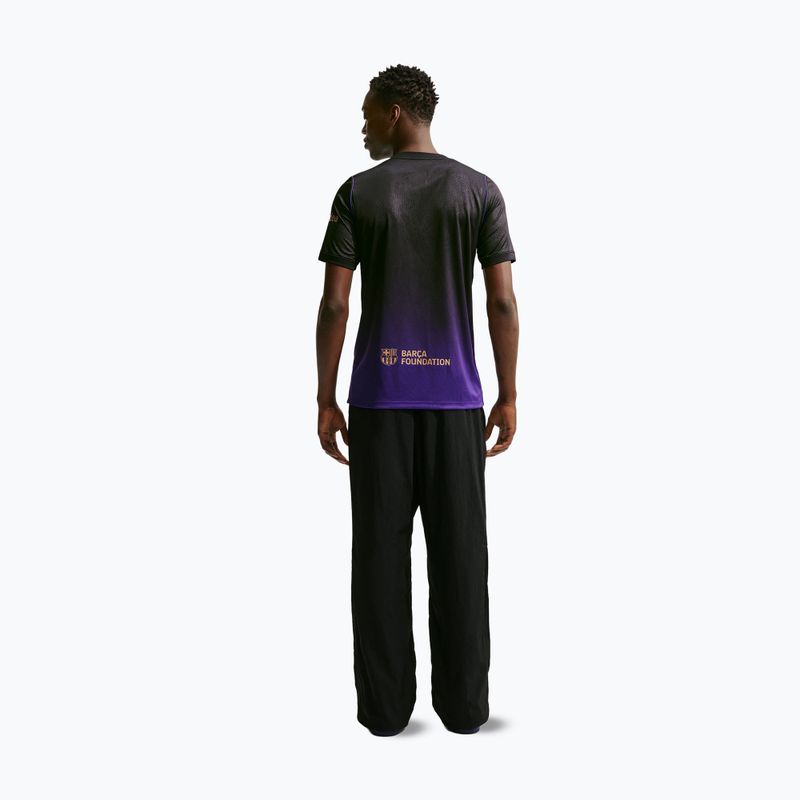 Pánsky futbalový dres Nike FC Barcelona 2026/27 Stadium Away field purple/field purple/metallic gold 3
