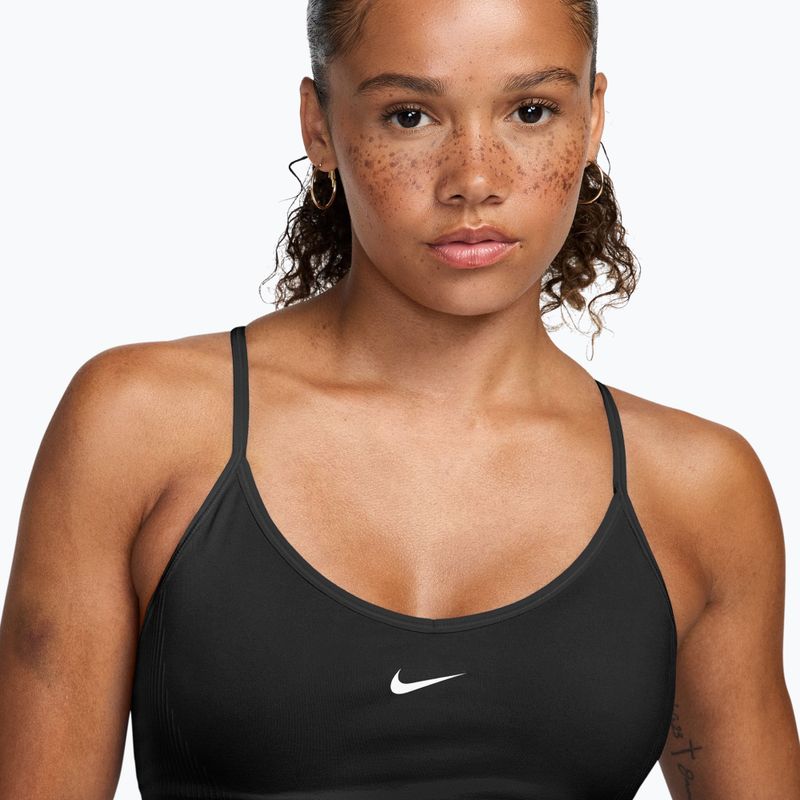 Fitness podprsenka Nike Pro Seamless Light Support black/white 3
