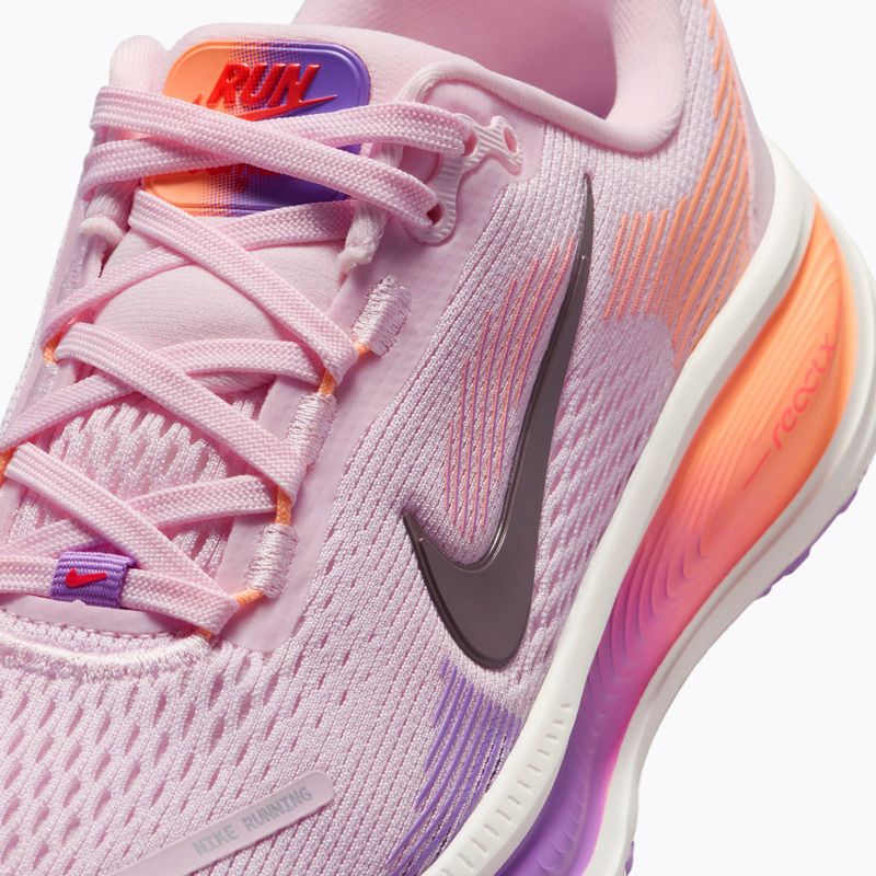 Bežecké topánky Nike Vomero 18 pink foam/bright violet/sail/tattoo 3