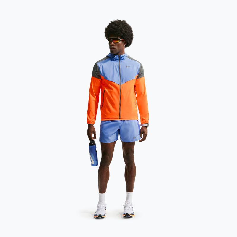 Pánska bežecká bunda Nike Impossibly Light Windrunner total orange/royal pulse/smoke grey 2