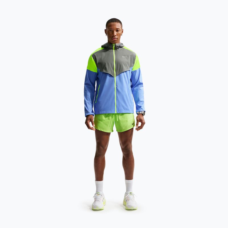 Pánska bežecká bunda Nike Impossibly Light Windrunner royal pulse/smoke grey/volt ice 2