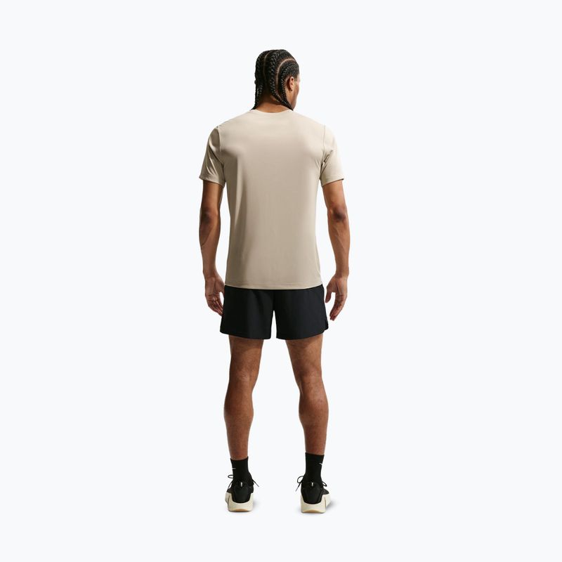 Pánske tréningové tričko Nike Dri-FIT Training T-Shirt desert khaki/black 3