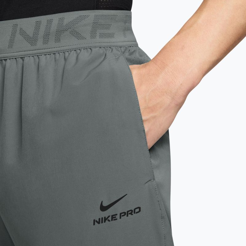 Pánske nohavice Nike Pro Training smoke grey/black 3
