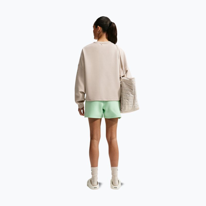 Dámske tréningové šortky Nike 24.7 ImpossiblySoft cucumber calm/illusion green 3