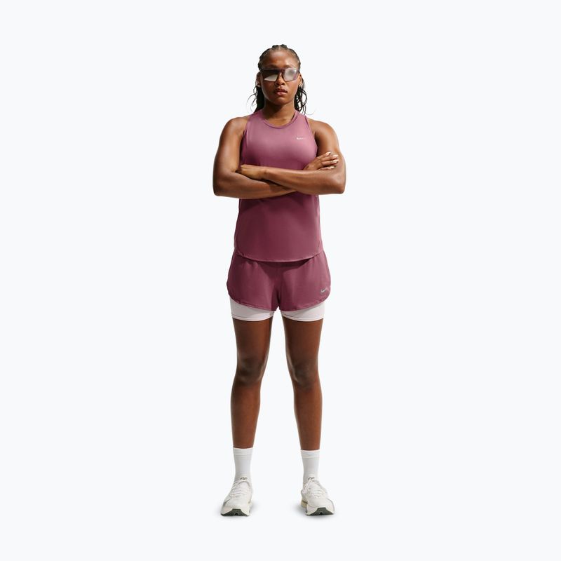 Dámske bežecké šortky Nike Flow pink smoke 2