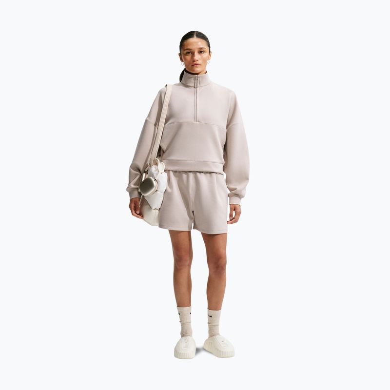 Dámske tréningové šortky Nike 24.7 ImpossiblySoft cream Ii/cream Ii/college grey 2