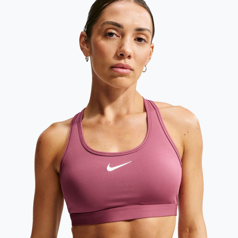 Fitness podprsenka Nike Swoosh pink smoke/white