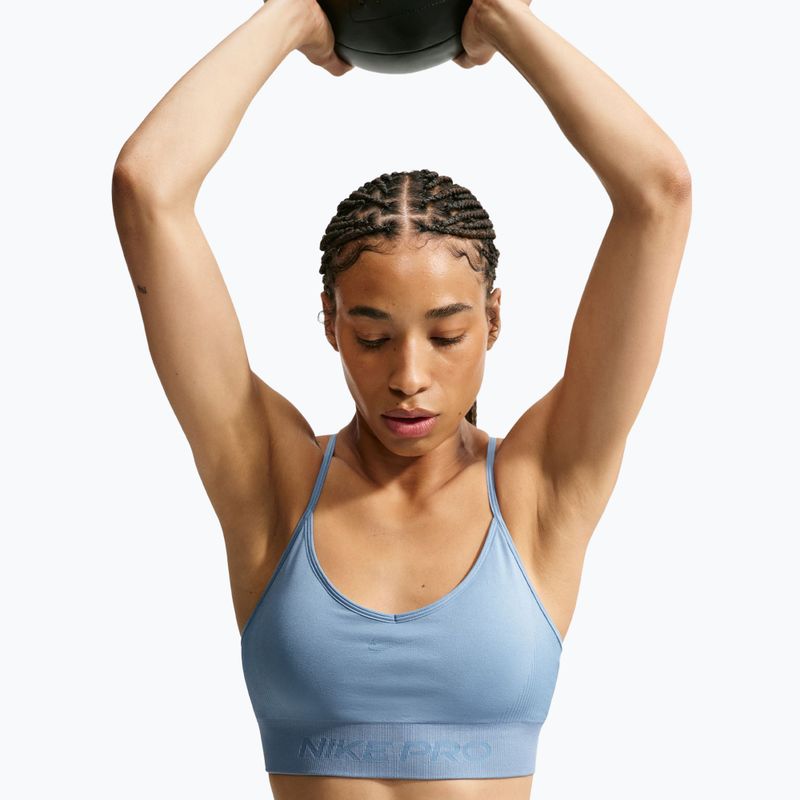 Fitness podprsenka Nike Pro Seamless work blue 5
