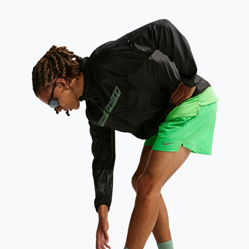 Pánske šortky Nike Stride Dri-Fit s podšívkou 5" zelená iskra 4