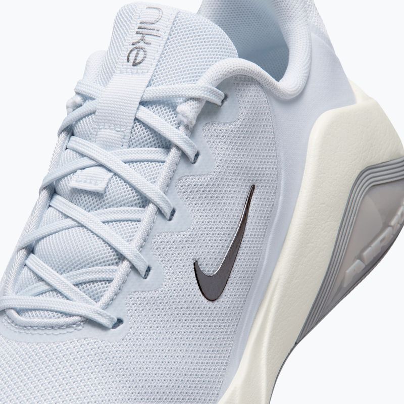 Dámske tréningové topánky Nike Bella 7 football grey/sail/metallic cool grey 5