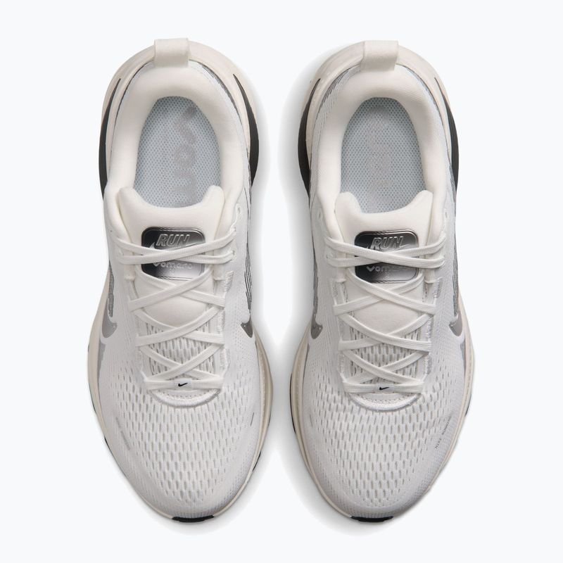 Dámske bežecké topánky Nike Vomero 18 summit white/sail/metallic silver 4