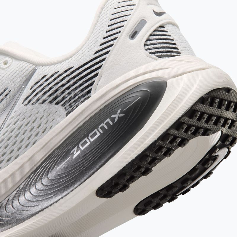 Dámske bežecké topánky Nike Vomero 18 summit white/sail/metallic silver 6