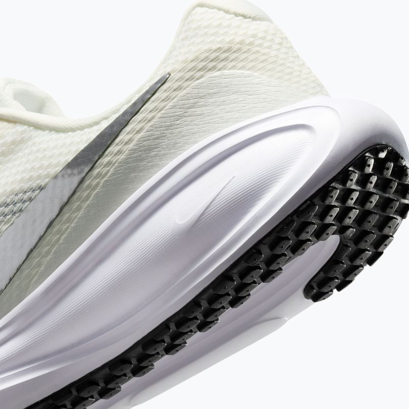 Dámske bežecké topánky Nike Revolution 8 sail/white/black/metallic silver 8