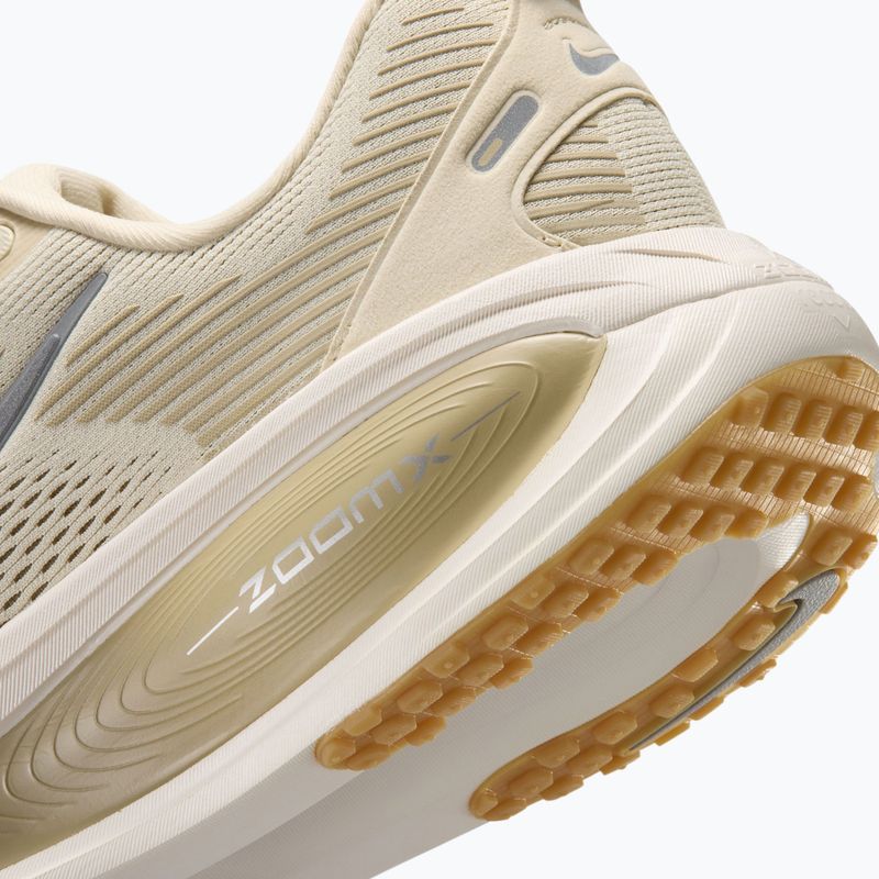 Pánske bežecké topánky Nike Vomero 18 light khaki/desert khaki/metallic silver 6