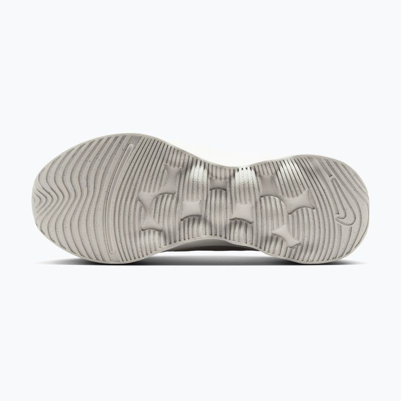 Dámske topánky Nike Motiva 2 summit white/phantom/metallic silver 6