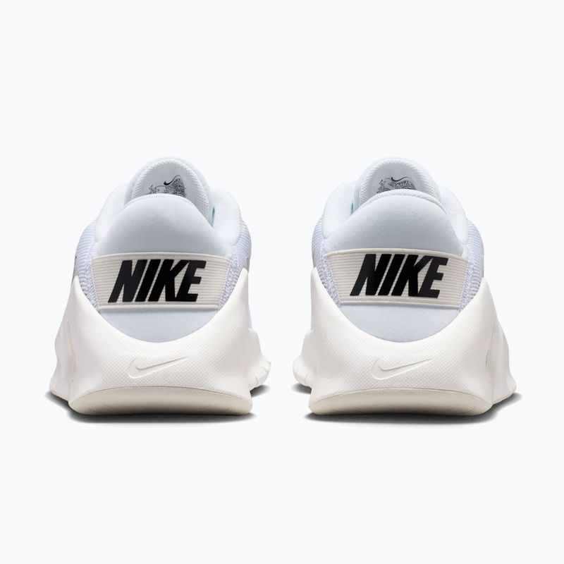 Dámske tréningové topánky Nike Flex Train white/sail/phantom/ metallic silver 4