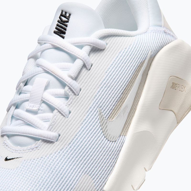 Dámske tréningové topánky Nike Flex Train white/sail/phantom/ metallic silver 7