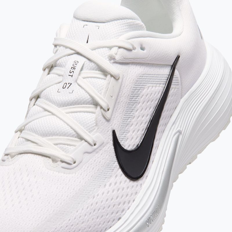 Dámske bežecké topánky Nike Quest 7 summit white/white/metallic silver/black 7